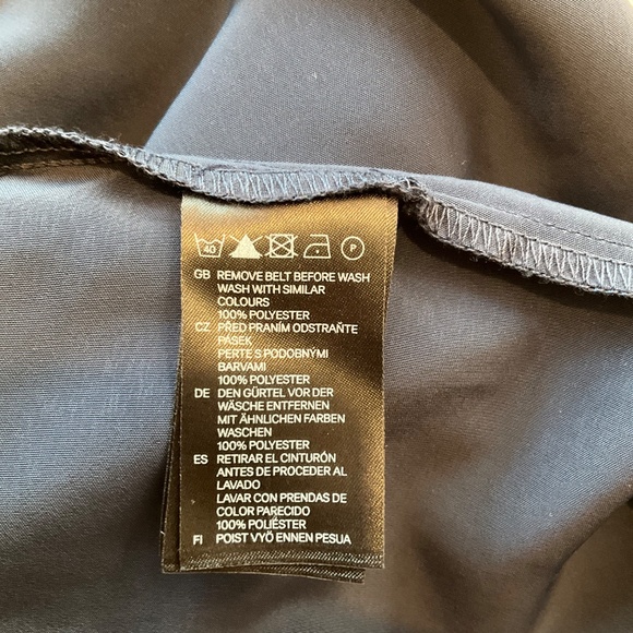 H and M navy blue dress - Picture 4 of 7